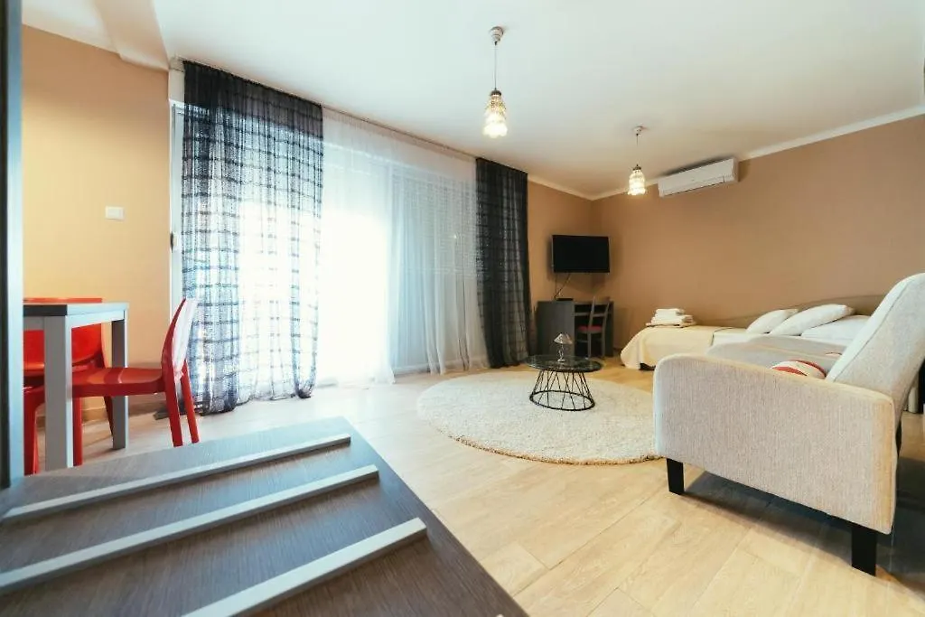 Apartments Prestige Petrcane